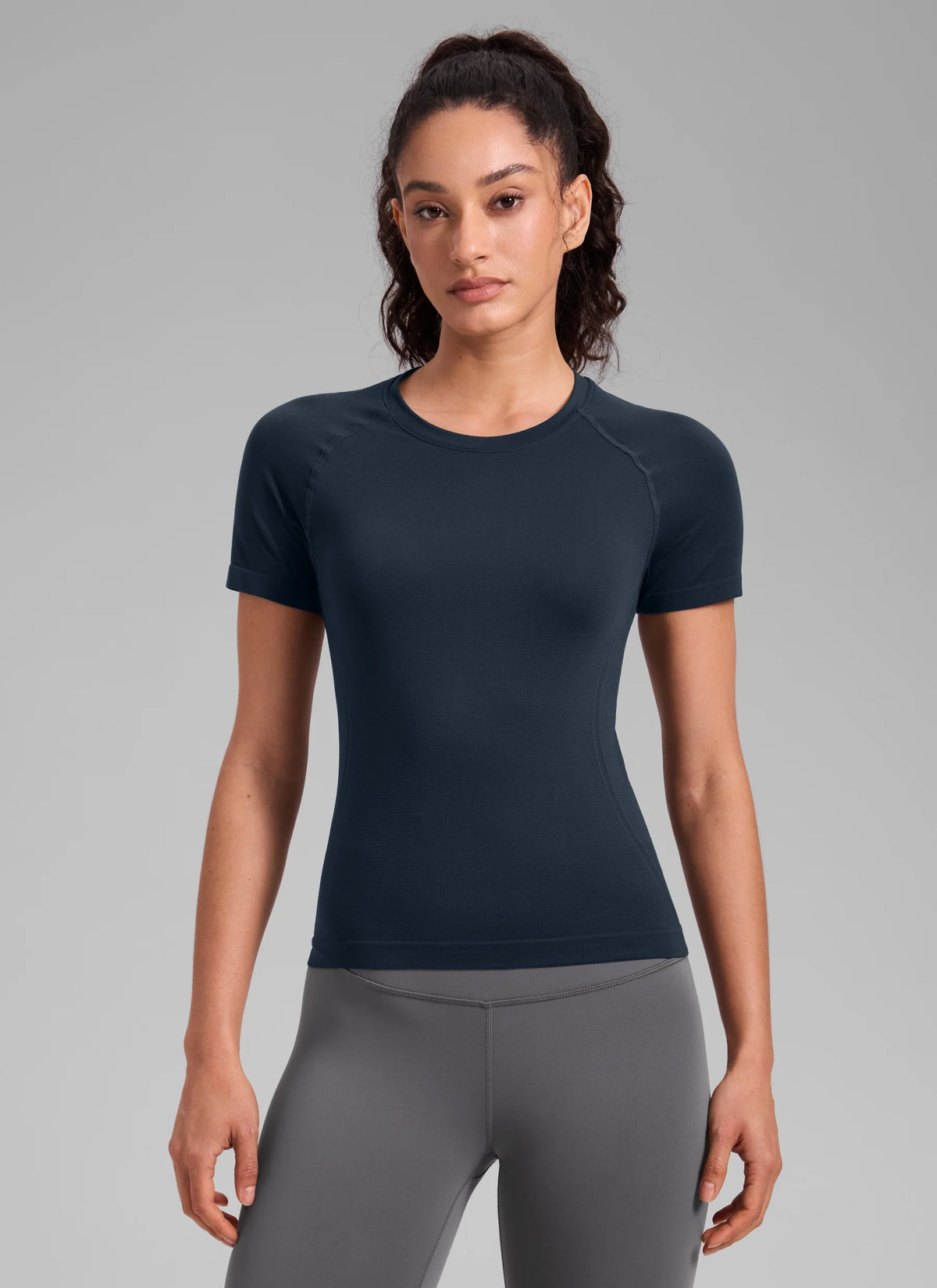 Seamless Waist Length Crewneck Short Sleeve